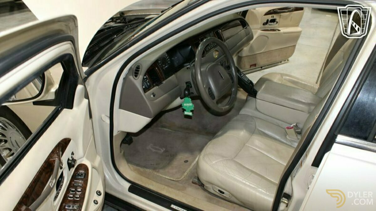 1999 Lincoln Town Car, foto 6