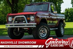 Ford Bronco SUV 1975 Rosso