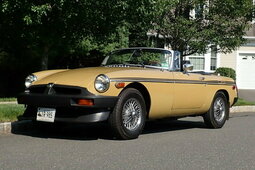 MG MGB Roadster Cabriolet / Roadster 1975 Giallo