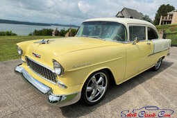 Chevrolet Bel Air Sedan / Saloon 1955 Yellow
