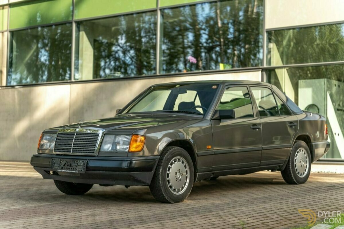 1992 Mercedes-Benz E 300, foto 3