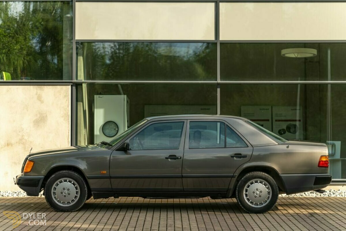 1992 Mercedes-Benz E 300, foto 4