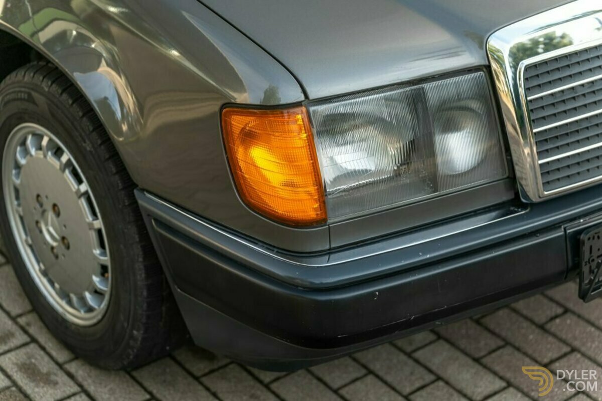1992 Mercedes-Benz E 300, foto 9