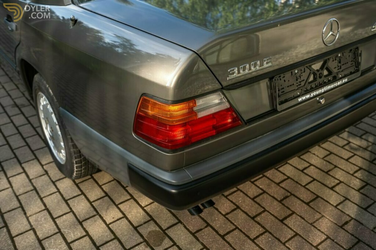 1992 Mercedes-Benz E 300, foto 11