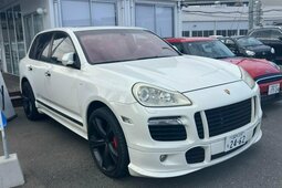 Porsche Cayenne SUV 2009 Bianco