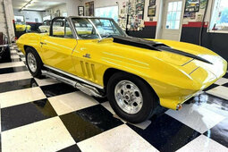 Chevrolet Corvette 1966 Giallo