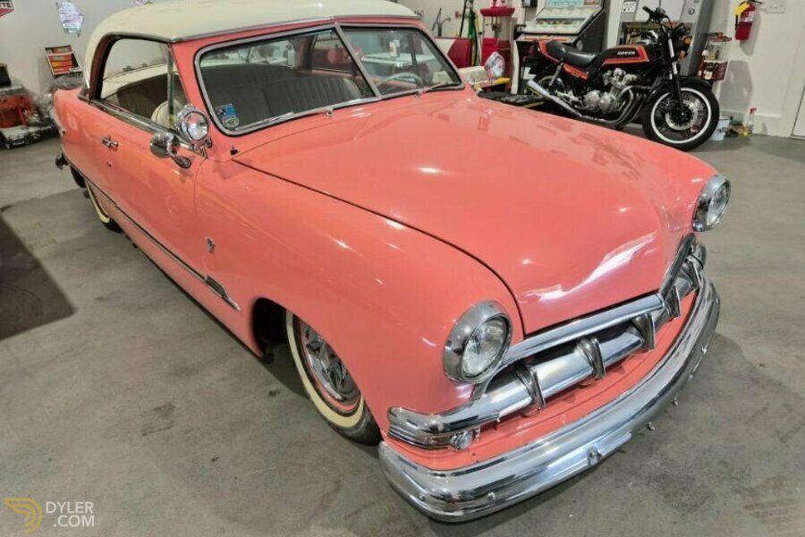 Ford Crown Victoria 1951