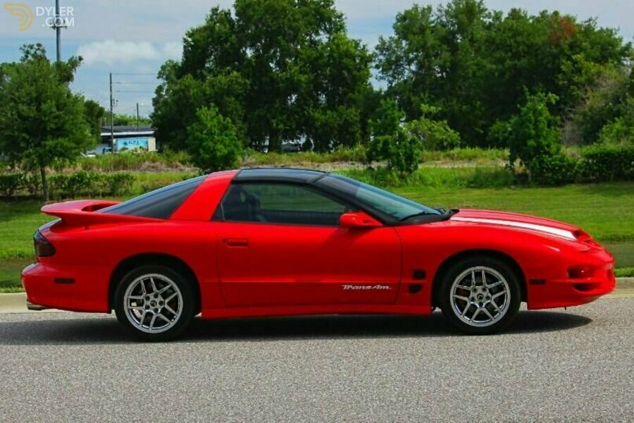 Pontiac Firebird Coupe 2001