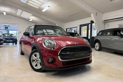 MINI Hatch Cooper Berlina compatta 2016 Rosso