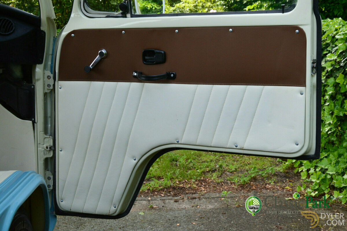 1976 Volkswagen T2 Camper, foto 2