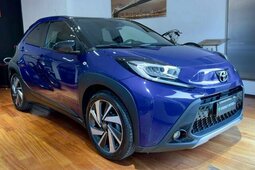 Toyota Yaris Trend Air Berlina 2022 Blu