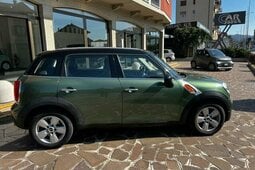 MINI Countryman Cooper D SUV 2015 Green