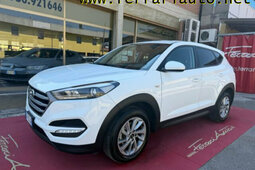 Hyundai Tucson 1.7 CRDi Comfort NEOPATENTATI SUV 2018 White