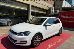 Volkswagen Golf Comfortline Sedan / Saloon 2016 White