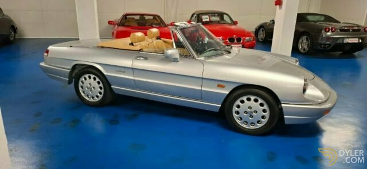 1992 Alfa Romeo Spider 2.0i, foto 2