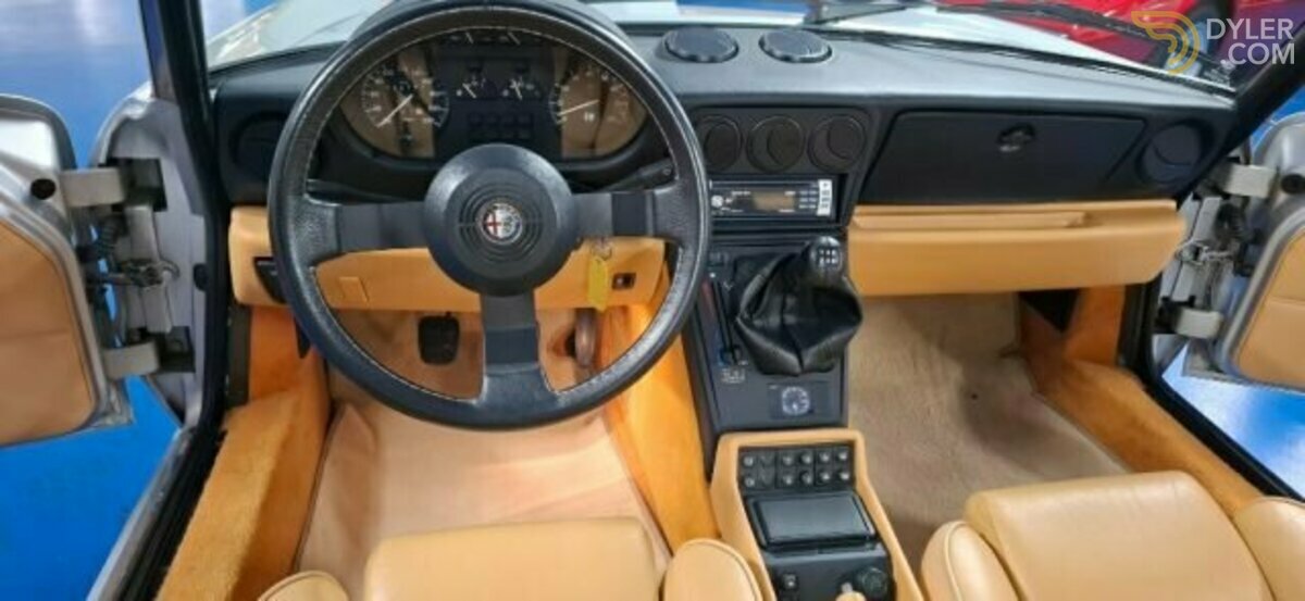1992 Alfa Romeo Spider 2.0i, foto 6