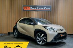 Toyota Aygo Exclusive Hatchback Berlina compatta 2023 Beige