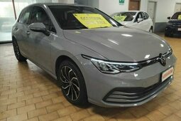 Volkswagen Golf Life Berlina 2022