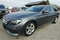 Mercedes-Benz E 220 d 4Matic Avantgarde Leder AHK eGHSD 8x Alu... Auto Familiare 2017