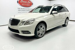 Mercedes-Benz E500 Avantgarde AMG Styling Estate Car 2010 White