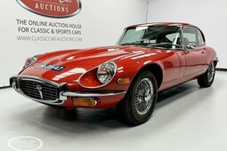 Jaguar XK V12 2+2 Coupe 1972 Red