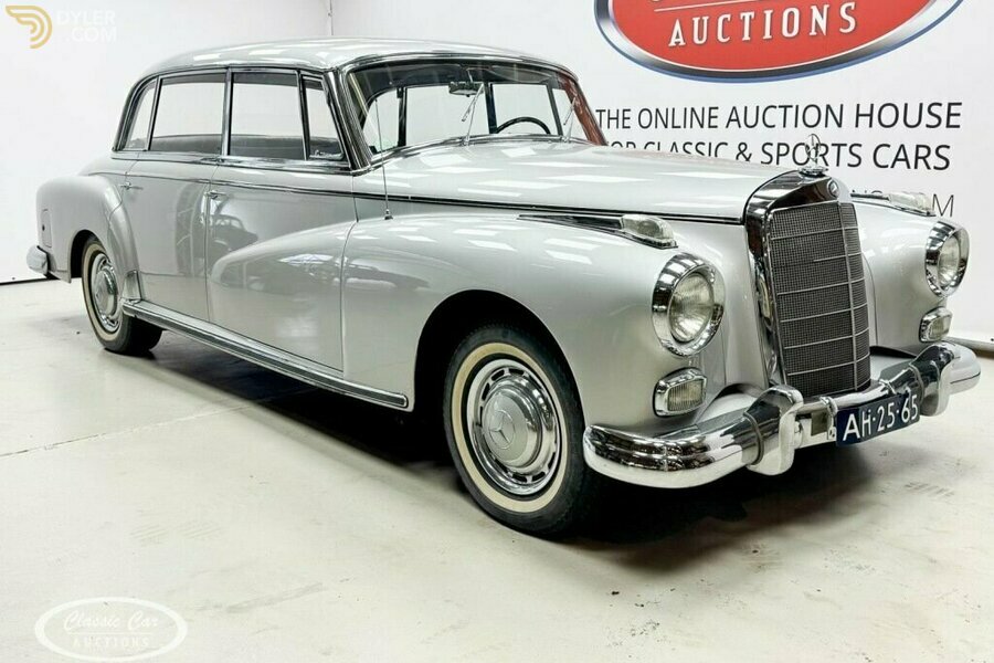 Mercedes-Benz 300 Dora Berlina 1959 Grigio