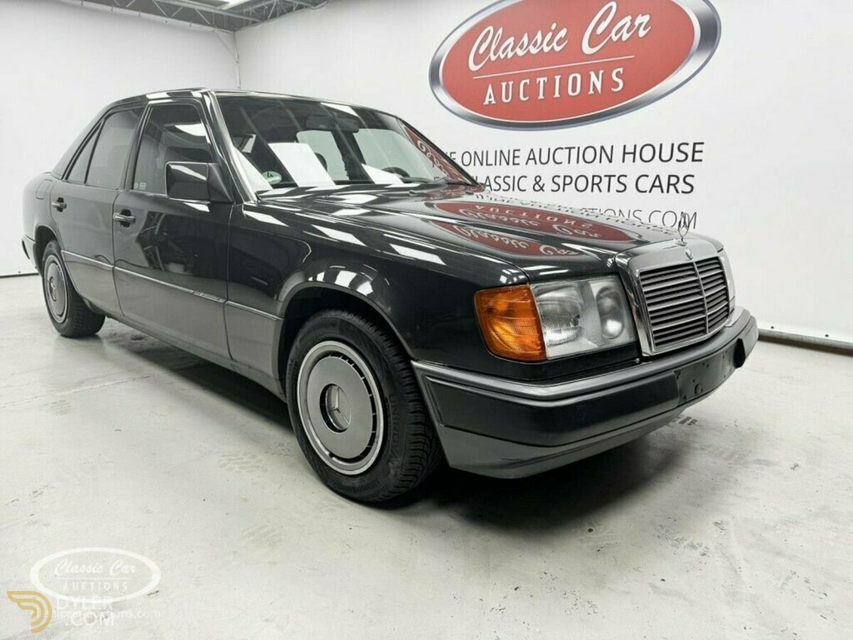 1992 Mercedes-Benz 200 200E, foto 1