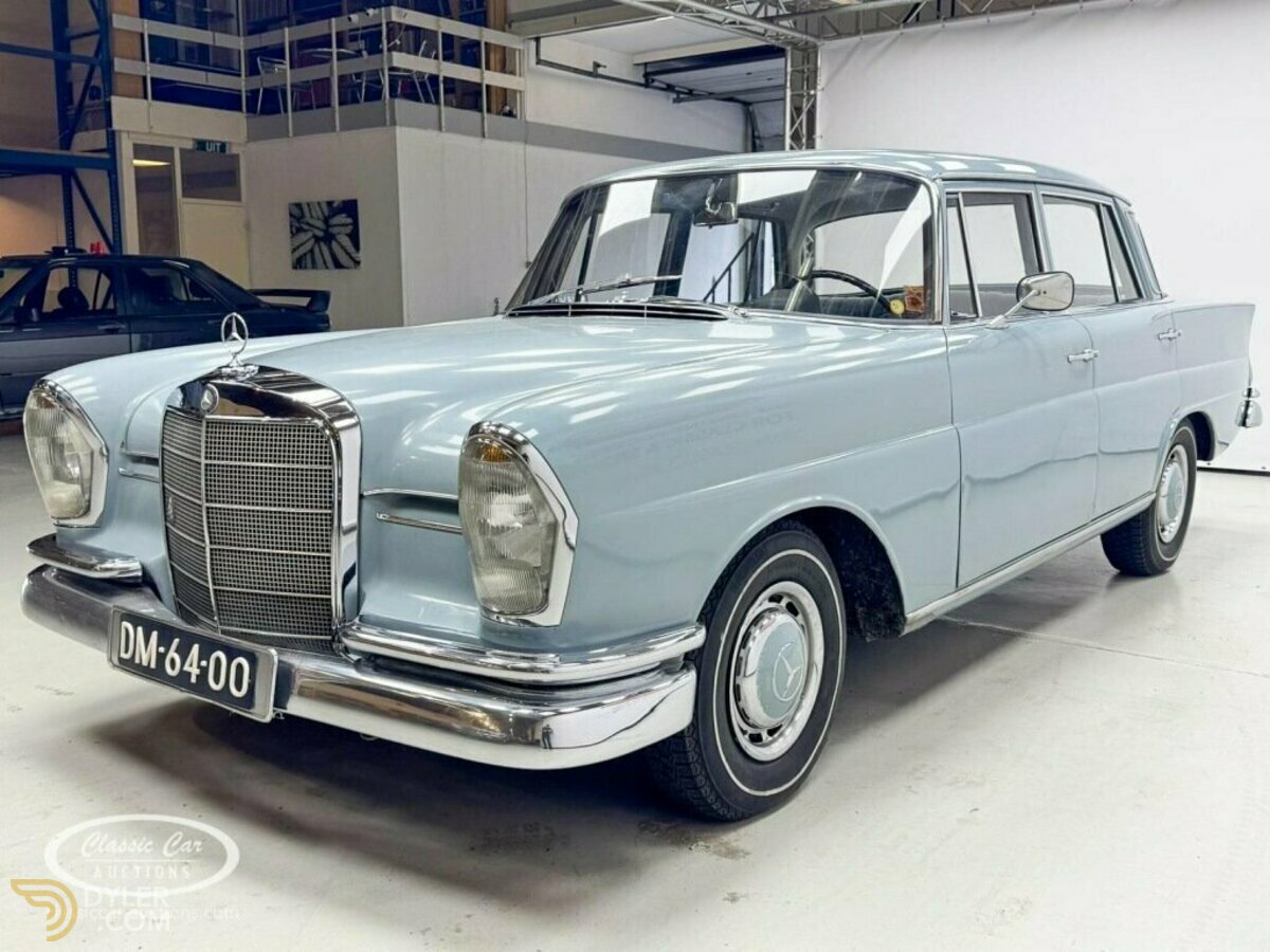 1965 Mercedes-Benz 230 230S, foto 3