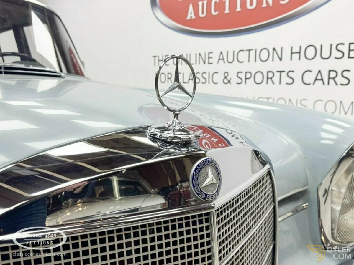 1965 Mercedes-Benz 230 230S, foto 9