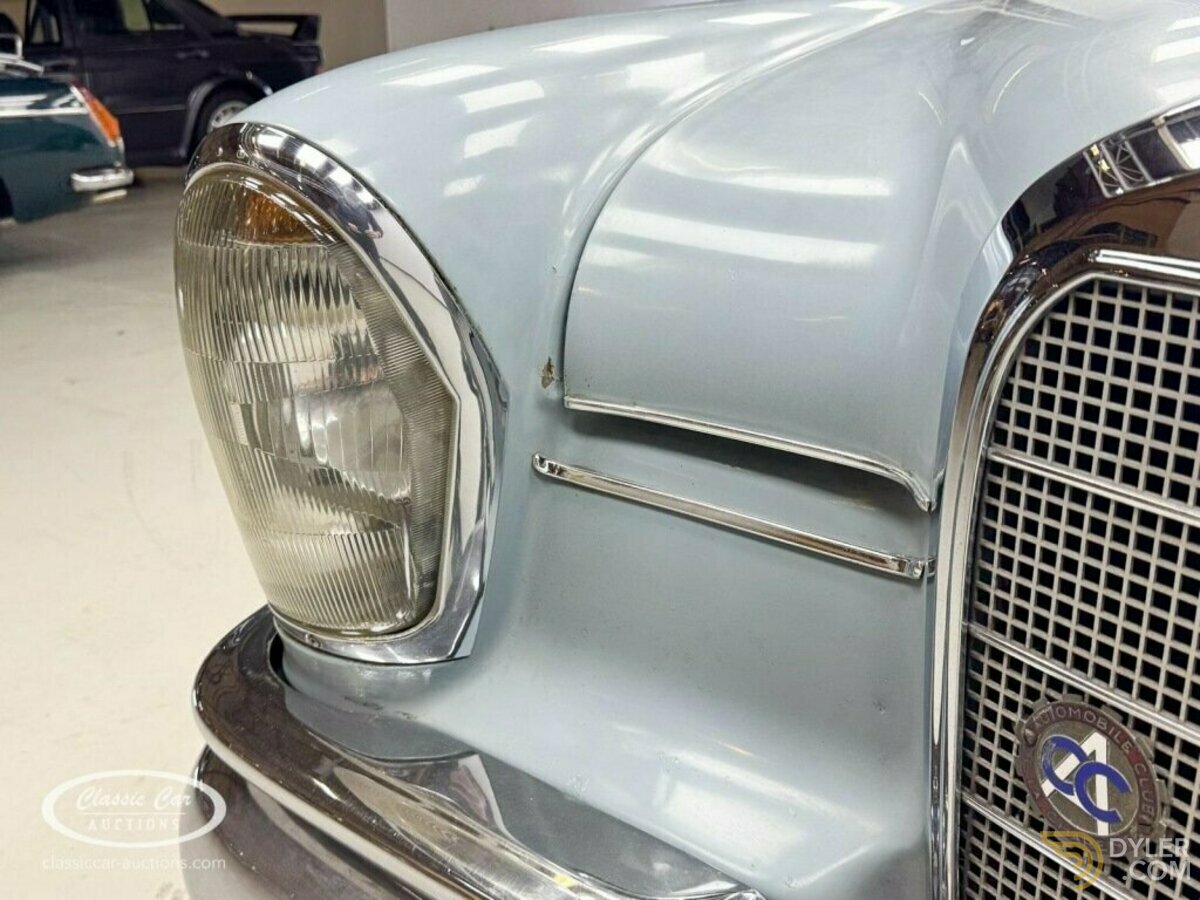 1965 Mercedes-Benz 230 230S, foto 12