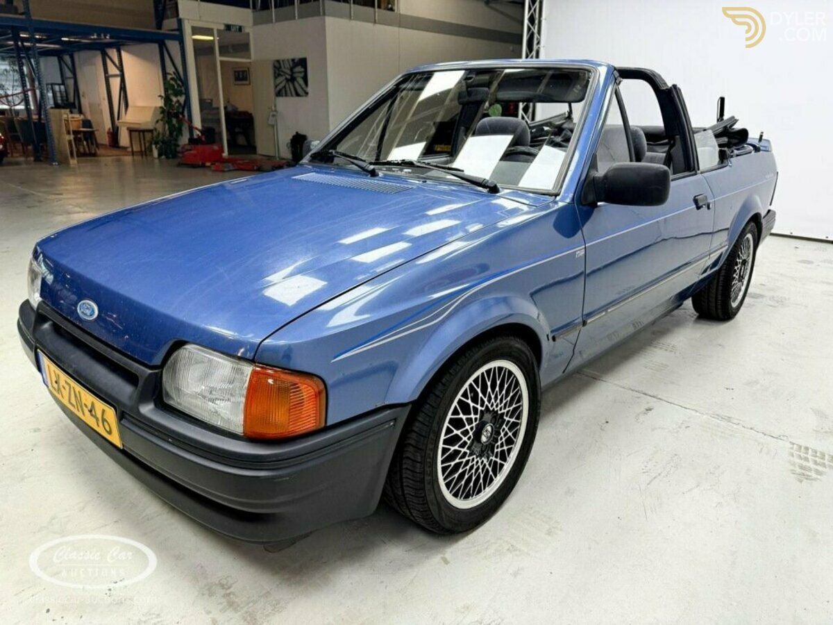 1986 Ford Escort Ghia Convertible, foto 3