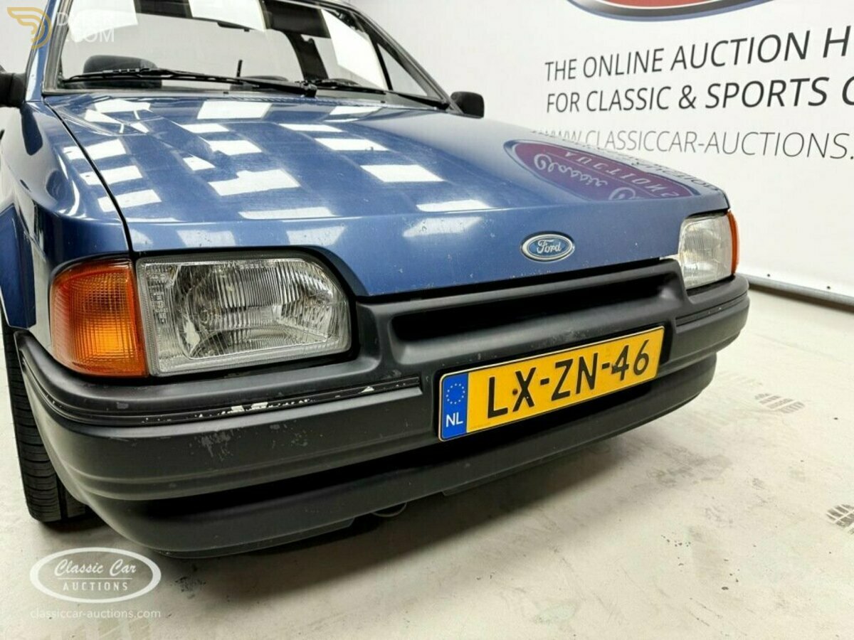 1986 Ford Escort Ghia Convertible, foto 8