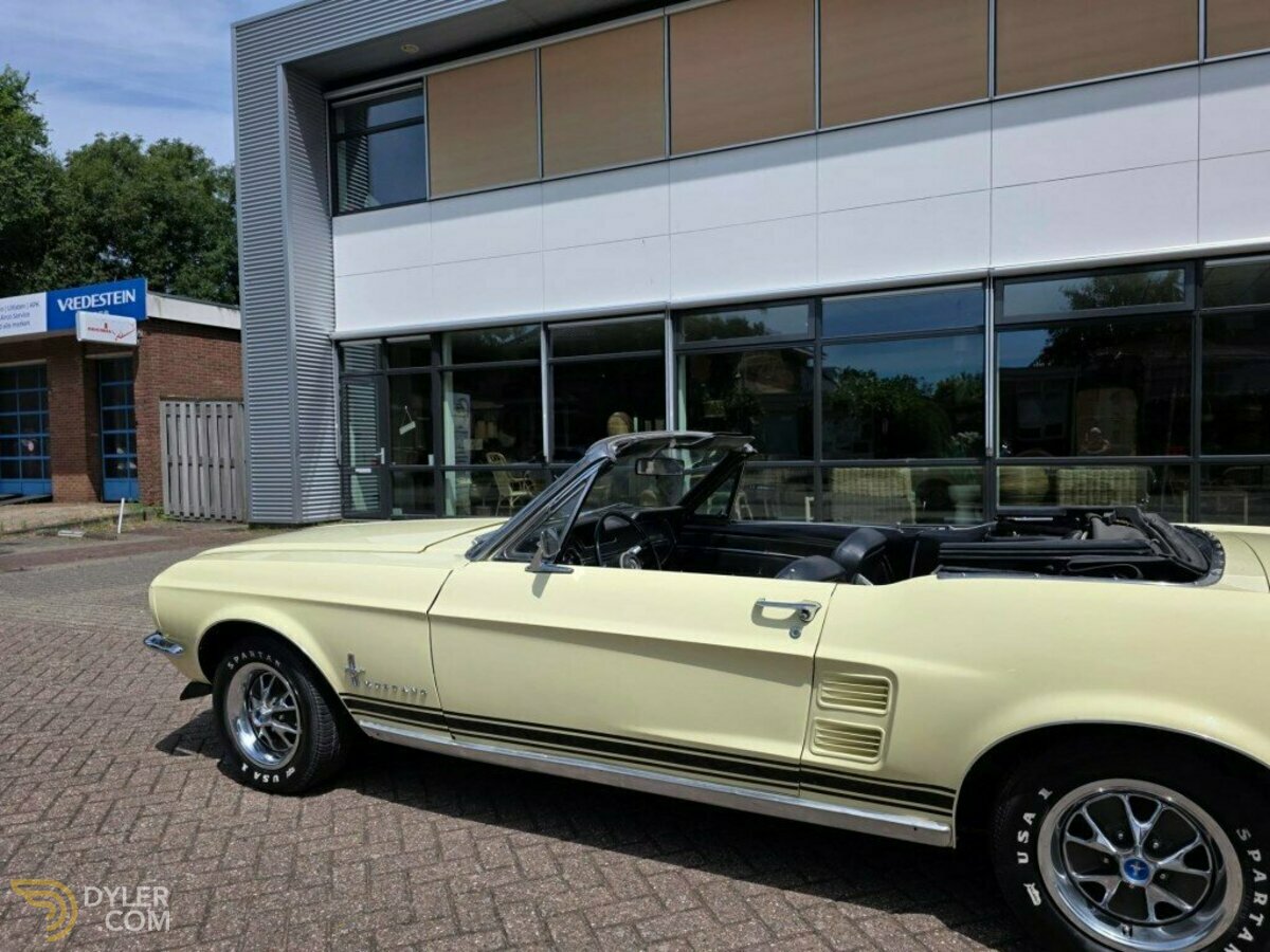 1967 Ford Mustang cabriolet, foto 2