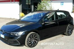 Volkswagen Golf LIFE Sedan / Saloon 2024 Black