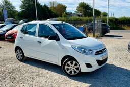 Hyundai i10 1.2 Classic Hatchback 5dr Petrol Manual Euro 5 (85 Berlina compatta 2013 Bianco