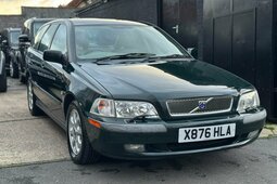 Volvo V40 SE Estate Car 2000 Green
