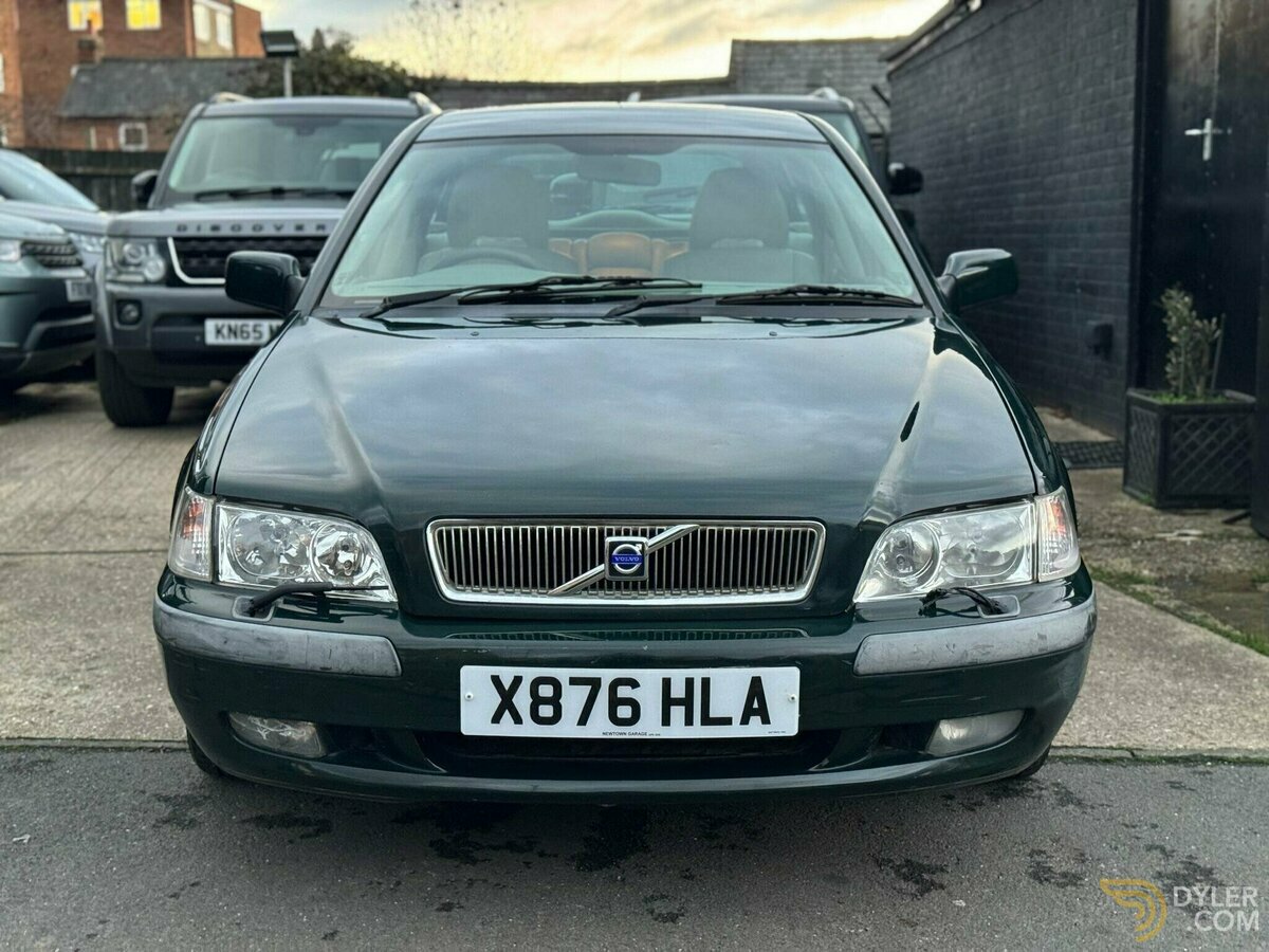 2000 Volvo V40 SE, foto 2