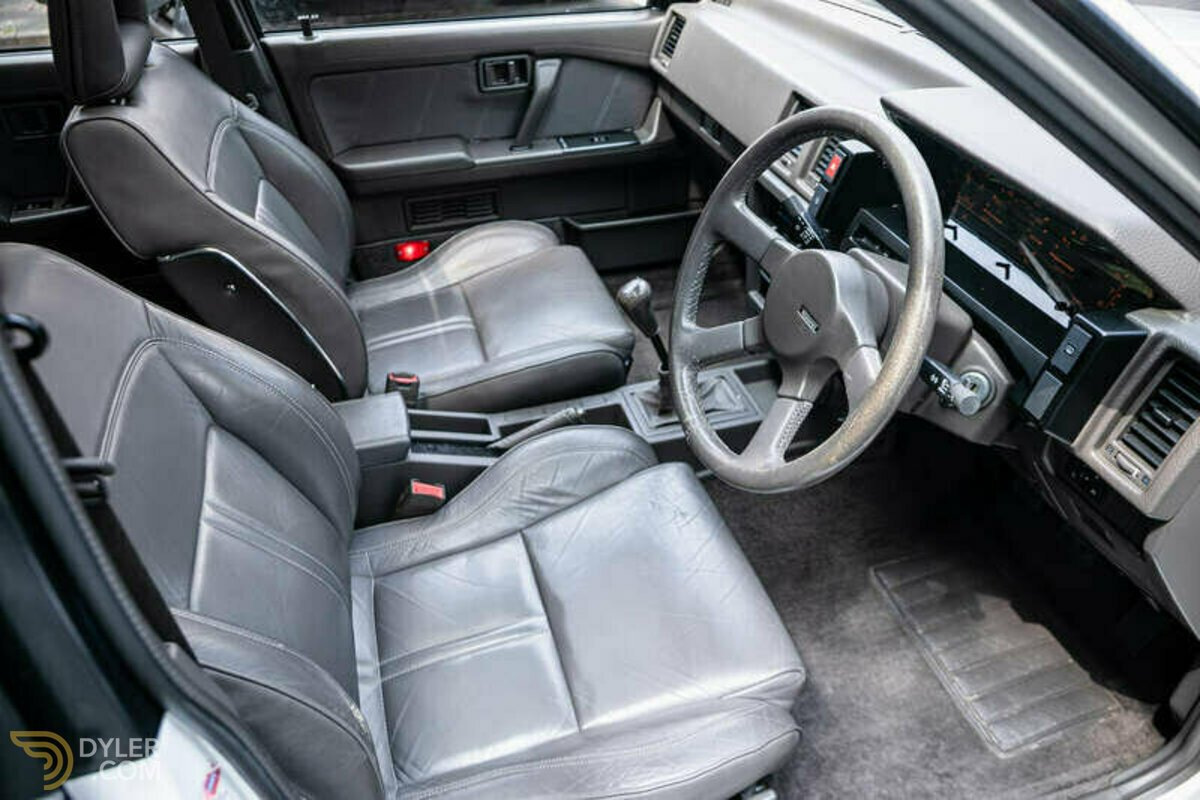 1988 Nissan Bluebird Executive I Turbo, foto 2