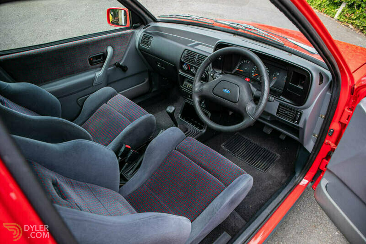 1990 Ford Escort Sport, foto 2