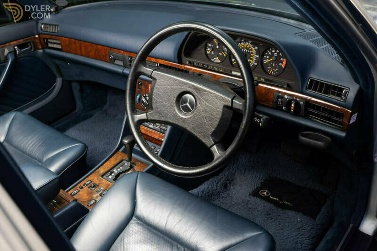 1989 Mercedes-Benz 560 SEL, foto 2