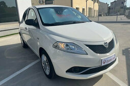 Lancia Ypsilon Silver Sedan / Saloon 2018 White