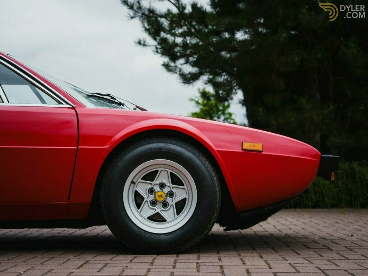 1975 Ferrari 208 GT4 2+2 Coupe, foto 11