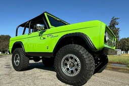 Ford Bronco Off-road 1968 Green