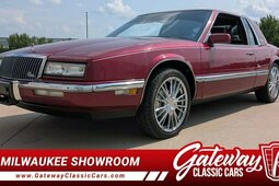 Buick Riviera Coupe 1990 Red