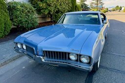 Oldsmobile Cutlass Coupe 1969 Blue