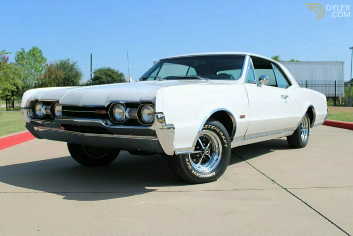 1967 Oldsmobile Cutlass Supreme, foto 3