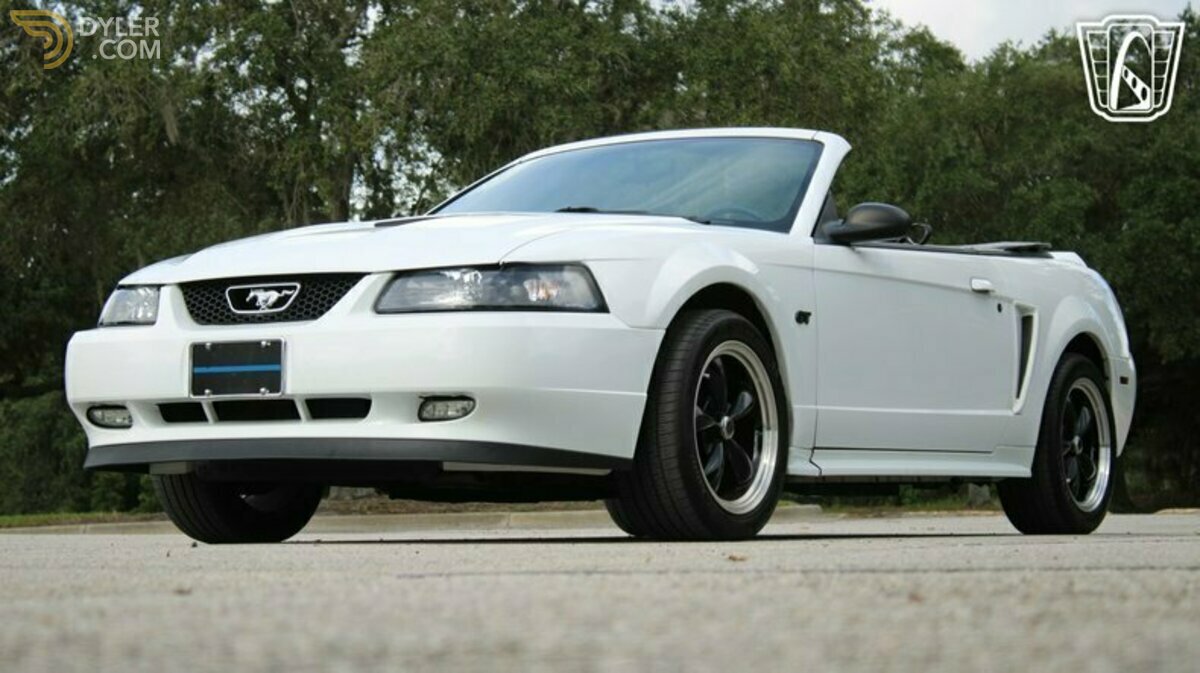 2000 Ford Mustang GT, foto 2