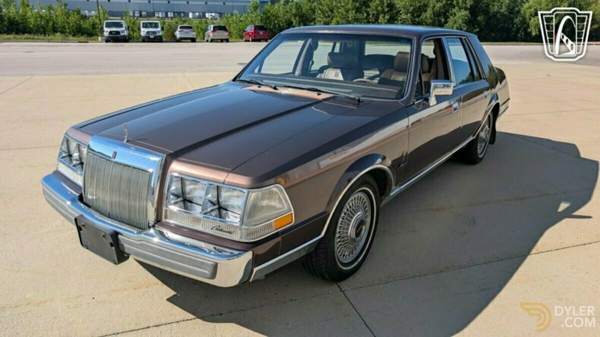 1987 Lincoln Continental, foto 2