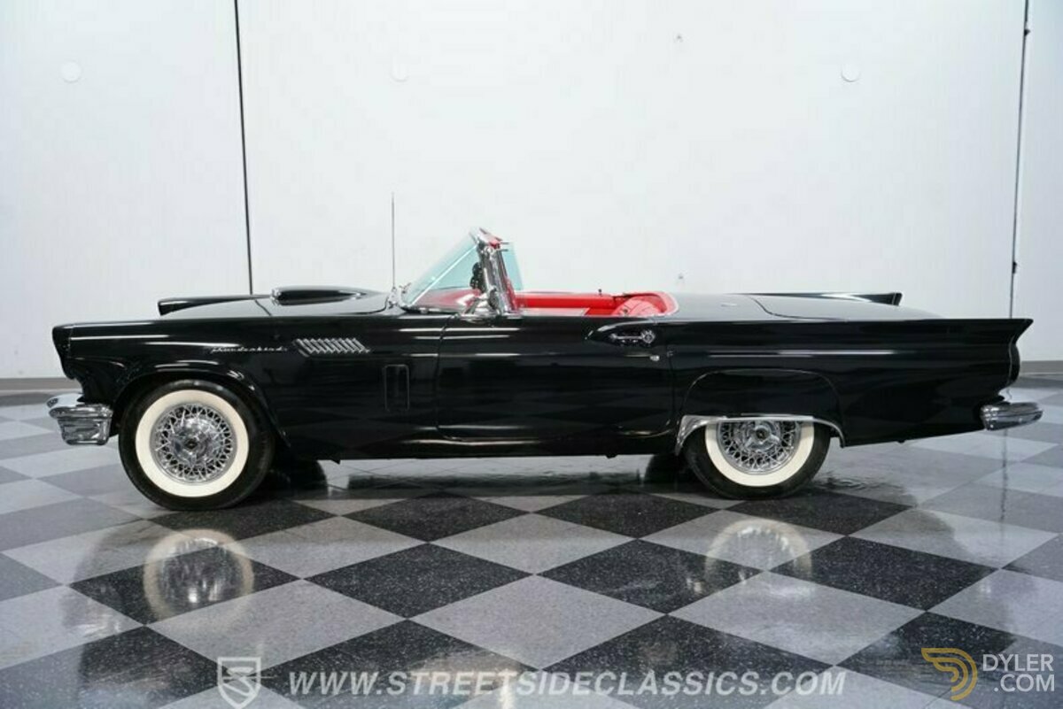 1957 Ford Thunderbird, foto 2