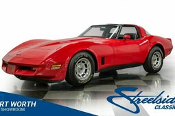 Chevrolet Corvette Coupé 1981 Rosso
